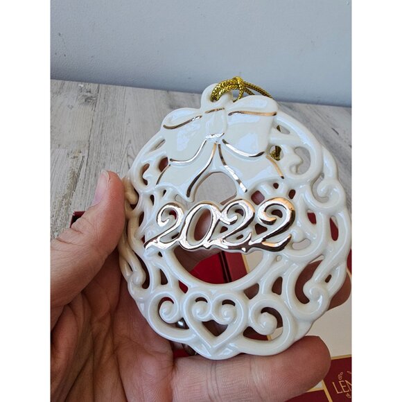 Lenox 2022 year to remember wreath ornament porcelain new 893691 Xmas tree - Picture 3 of 8